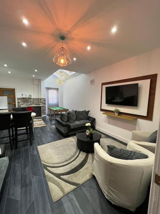 Luxe Near Nec, Bhx & Train