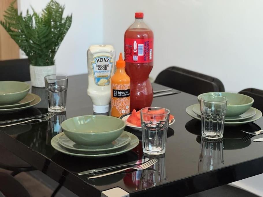 Luxe Near Nec, Bhx & Train Holiday home