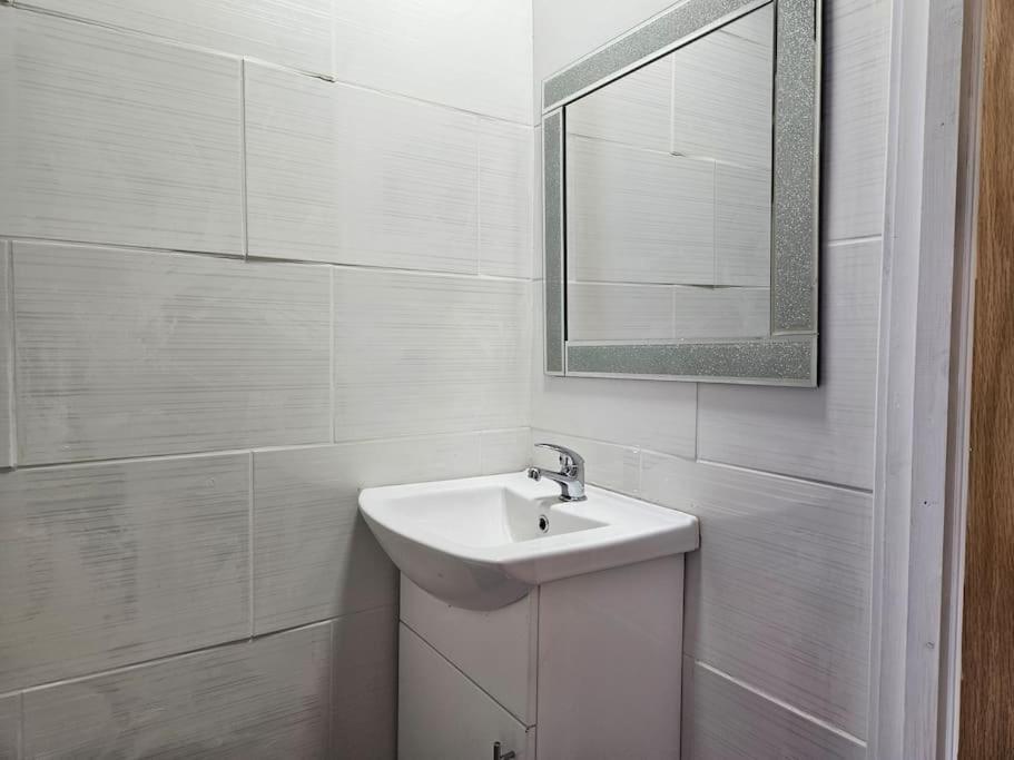 Luxe Near Nec, Bhx & Train Holiday home